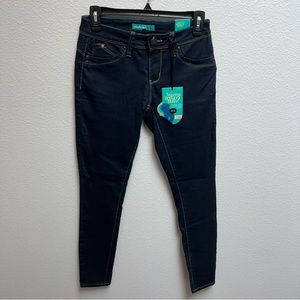 New with Tags! YMI Wanna Betta Butt? Denim Skinny Stretchy Jeans - Size 7
